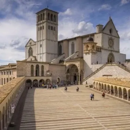 La Casa Di Francesco E Lucia شقة