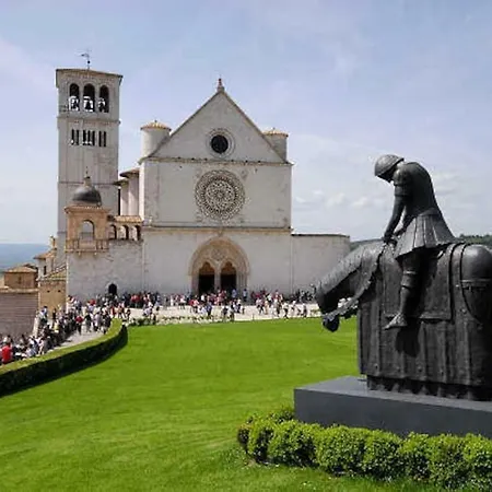 La Casa Di Francesco E Lucia شقة
